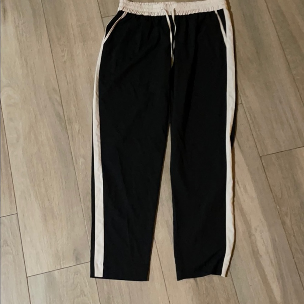 Pants with stripe
